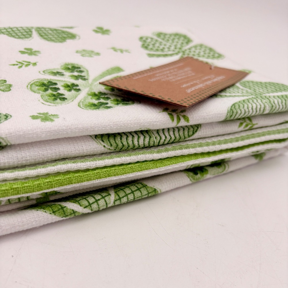 Cupcakes and Cashmere St Patricks Day Kitchen Towels Set of 3 Green Shamrock New - Picture 7 of 7